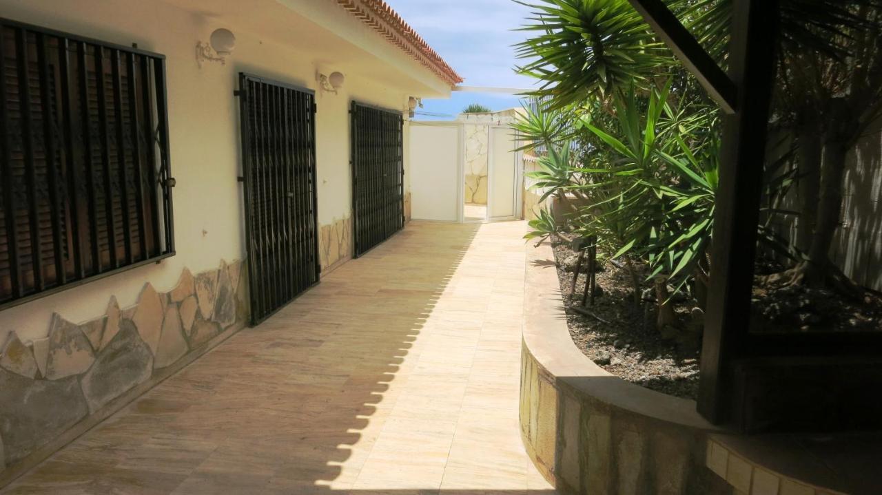Sunny House With Private Pool And Sea View Villa Costa Adeje  Kültér fotó