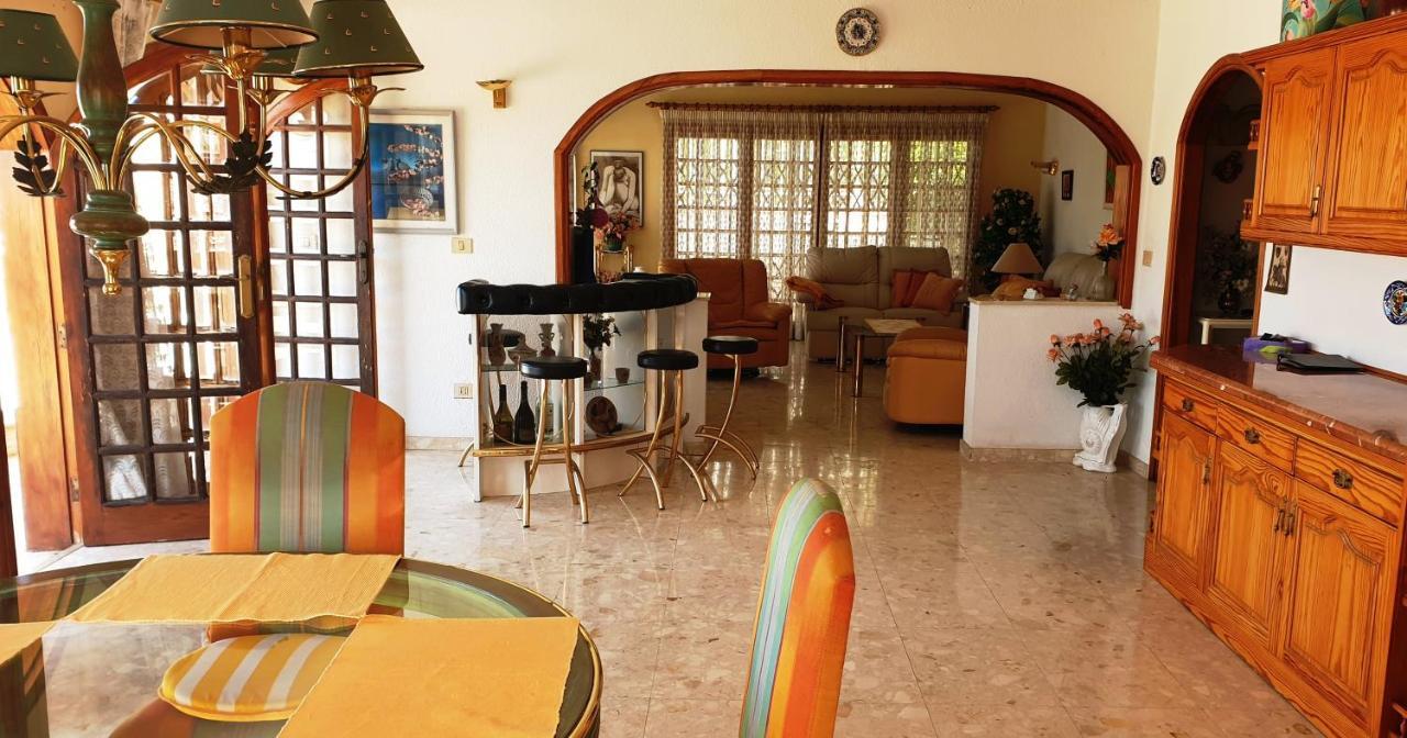 Sunny House With Private Pool And Sea View Villa Costa Adeje  Kültér fotó